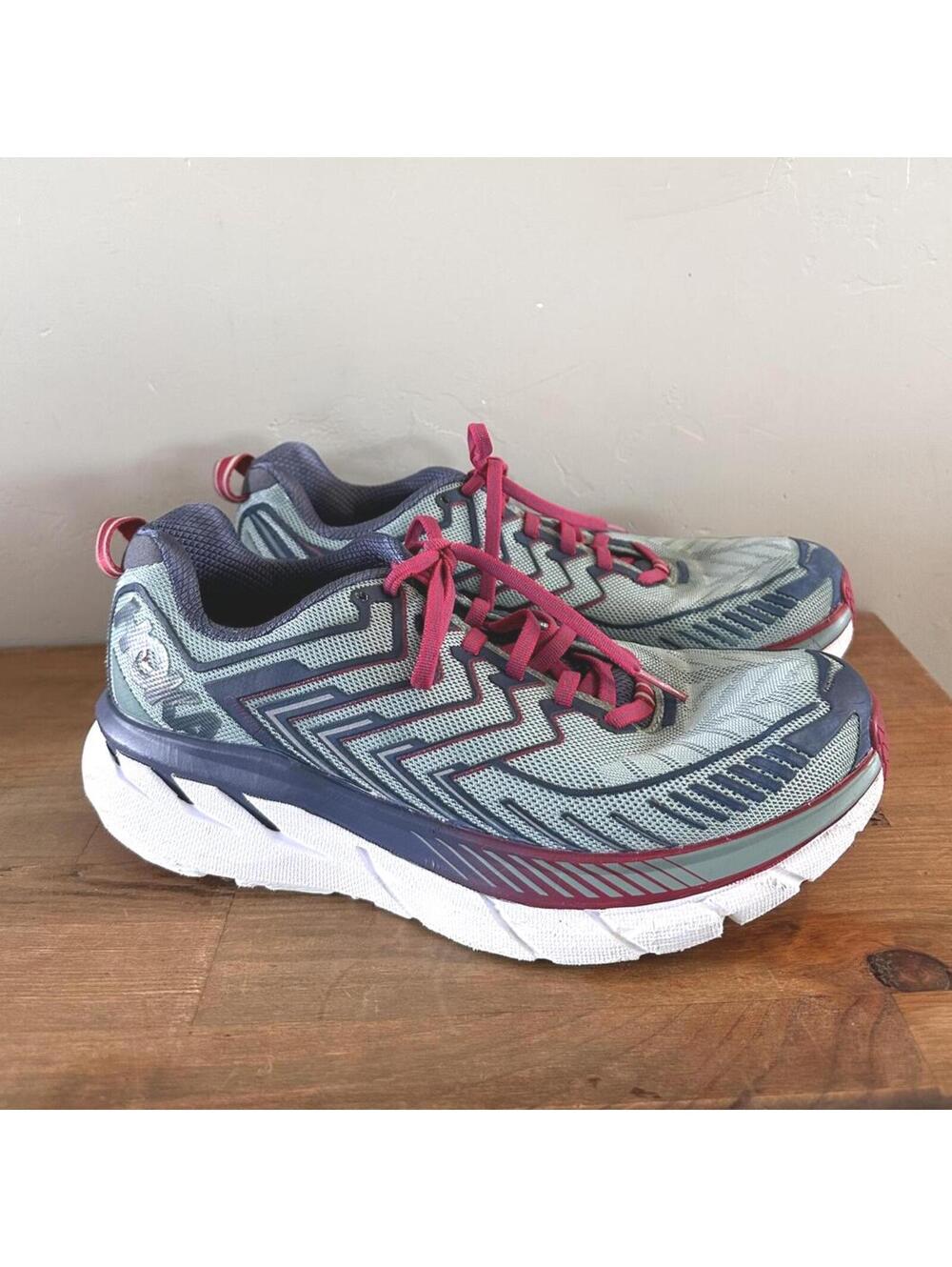 HOKA One One Clifton 4 Road Running Shoe Blue & Pink Women’s size 10D Wide - Picture 1 of 13